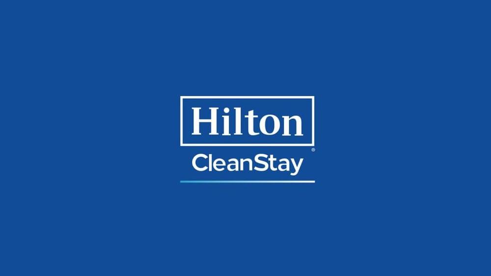 Hampton Inn & Suites Arlington Crystal City Dca Exterior photo