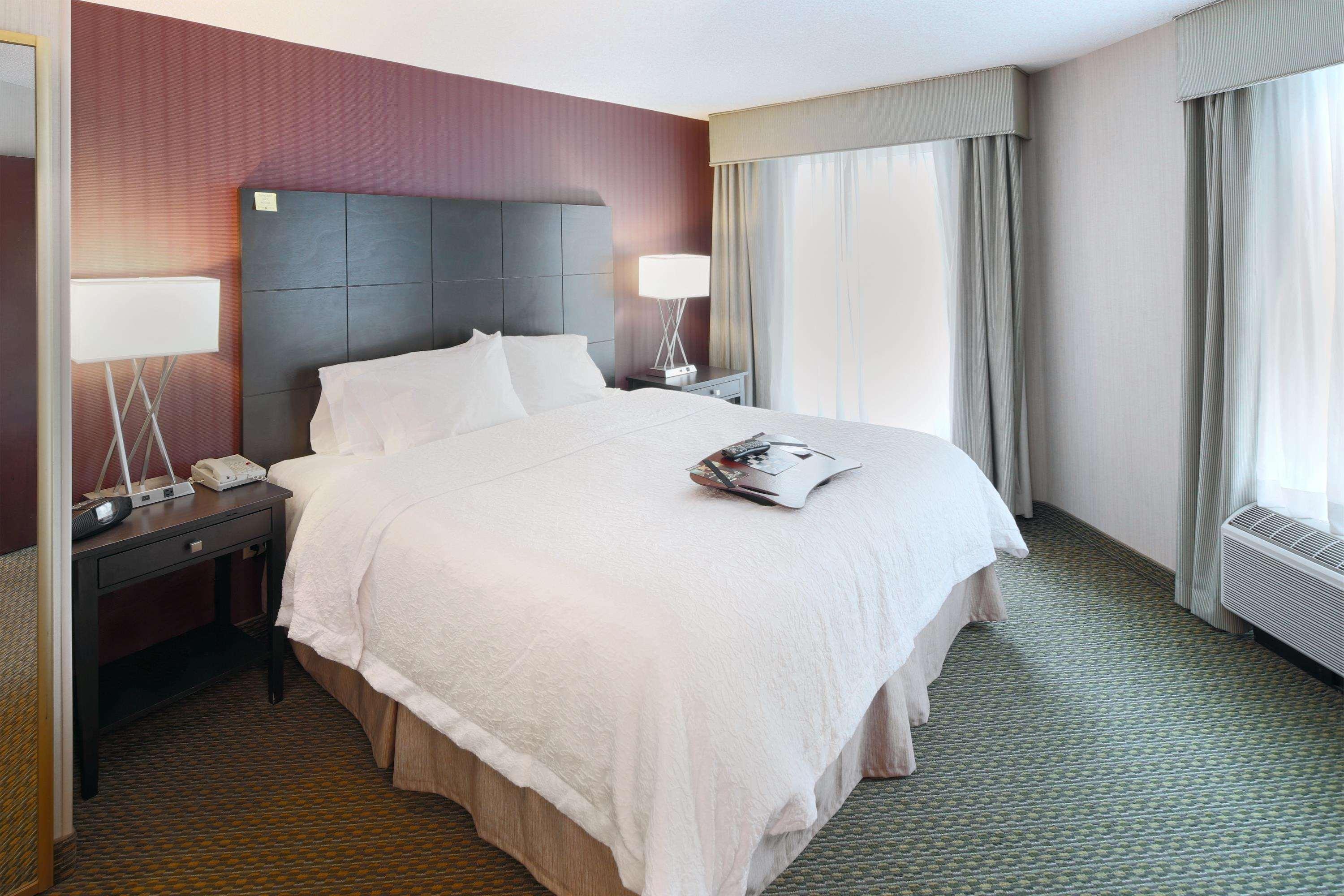 Hampton Inn & Suites Arlington Crystal City Dca Exterior photo