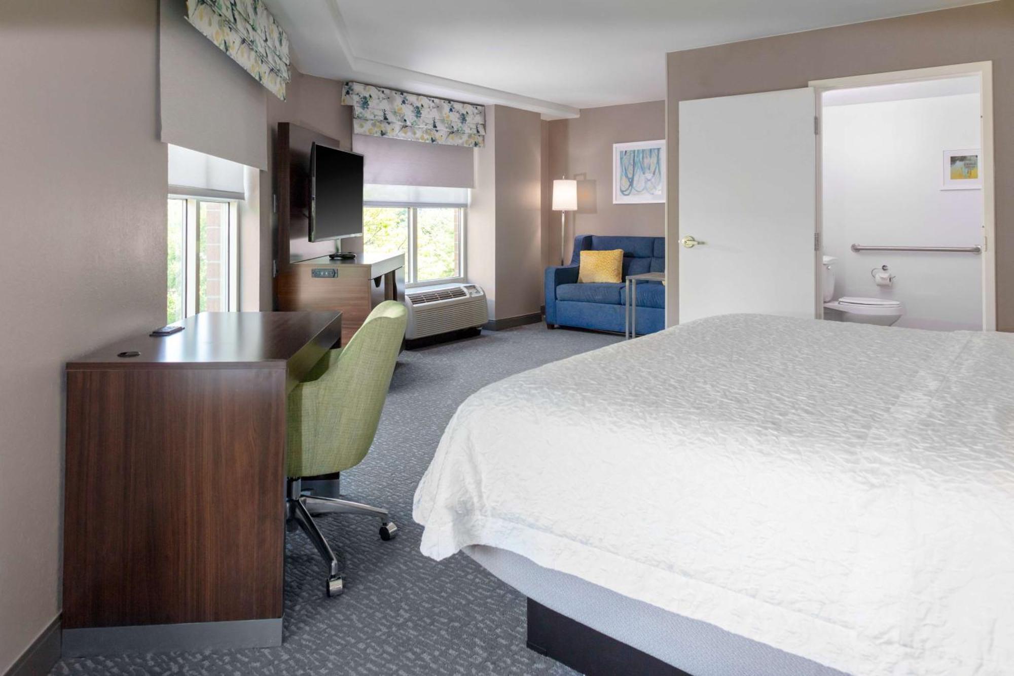 Hampton Inn & Suites Arlington Crystal City Dca Exterior photo
